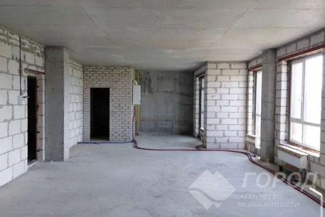Продам 4-х кімнатну квартиру в новобудові, Центр, Код: 816447/1