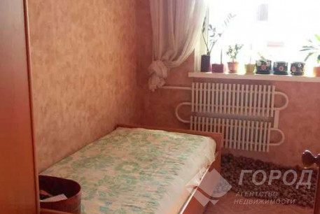 Продам 4-х кімнатну квартиру, Рогань, Роганский ж/м, Код: 816485/1