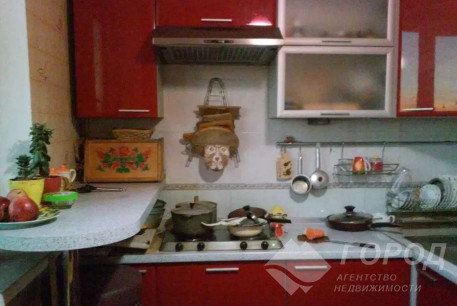 Продам 4-х кімнатну квартиру, Рогань, Роганский ж/м, Код: 816485/1