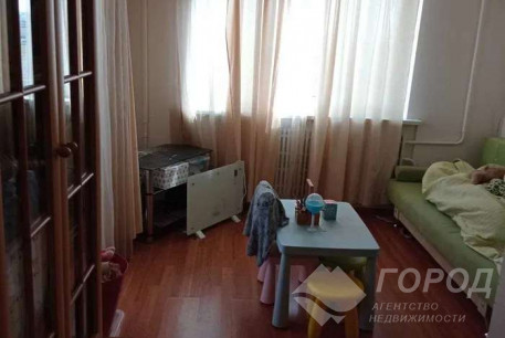 Продам 2-х кімнатну квартиру, Сосновая Горка, Научная метро, Код: 816529/2