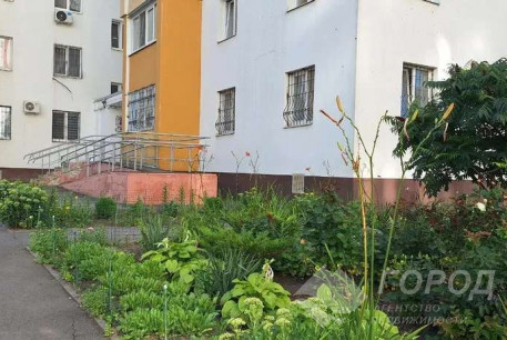 Продам 1-кімнатну квартиру в новобудові, ХТЗ, ХТЗ метро, Код: 816548/1