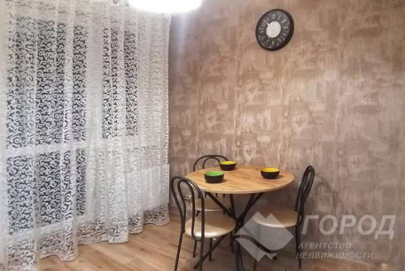 Продам 1-кімнатну квартиру в новобудові, ХТЗ, ХТЗ метро, Код: 816548/1