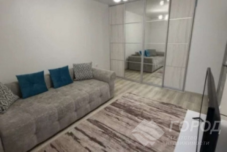 Продам 1-кімнатну квартиру, Новые дома, Маршала Жукова метро (Дворец спорта), Код: 816603/1