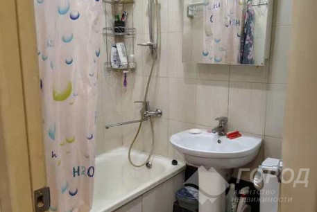 Продам 1-кімнатну квартиру, Рогань, Роганский ж/м, Код: 816625/1