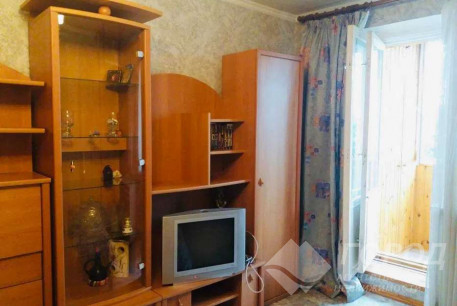 Продам 1-кімнатну квартиру, Центр, Код: 816630/1