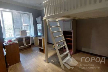 Продам 1-кімнатну квартиру, Центр, Код: 816711/1