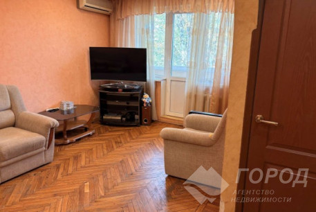 Продам 3-х кімнатну квартиру, Новые дома, Маршала Жукова метро (Дворец спорта), Код: 816774/1