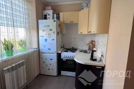 Продам 1-кімнатну квартиру, Рогань, Роганский ж/м, Код: 816802/1