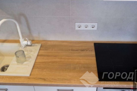 Продам 3-х кімнатну квартиру в новобудові, Центр, Код: 816923/1