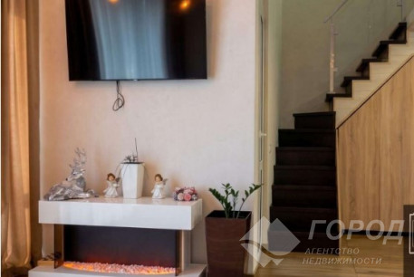 Продам 3-х кімнатну квартиру в новобудові, Центр, Код: 816923/1