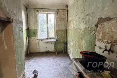 Продам 2-х кімнатну квартиру, Сосновая Горка, Научная метро, Код: 817013/1