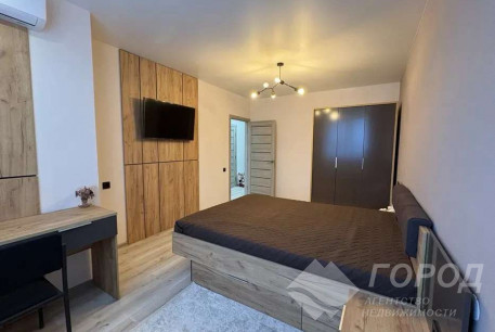 Продам 1-кімнатну квартиру в новобудові, ХТЗ, ХТЗ метро, Код: 817093/1