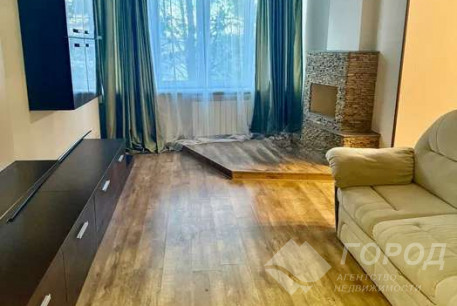 Продам 3-х кімнатну квартиру, Новые дома, Маршала Жукова метро (Дворец спорта), Код: 817129/1