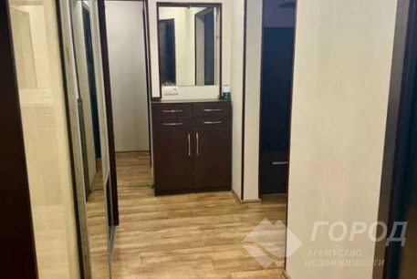 Продам 3-х кімнатну квартиру, Новые дома, Маршала Жукова метро (Дворец спорта), Код: 817129/1