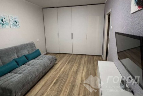 Сдам 2-х кімнатну квартиру, Рогань, Код: 817154/1