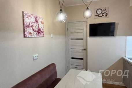 Сдам 2-х кімнатну квартиру, Рогань, Код: 817154/1