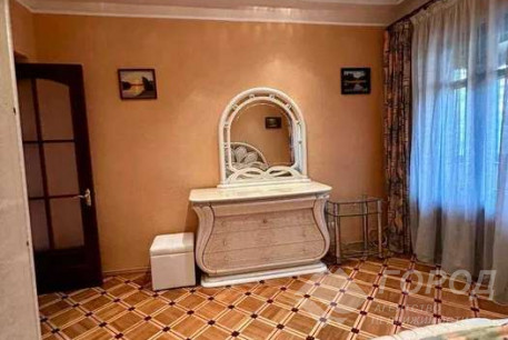 Сдам 4-х кімнатну квартиру, Центр, Университет метро, Код: 817163/1